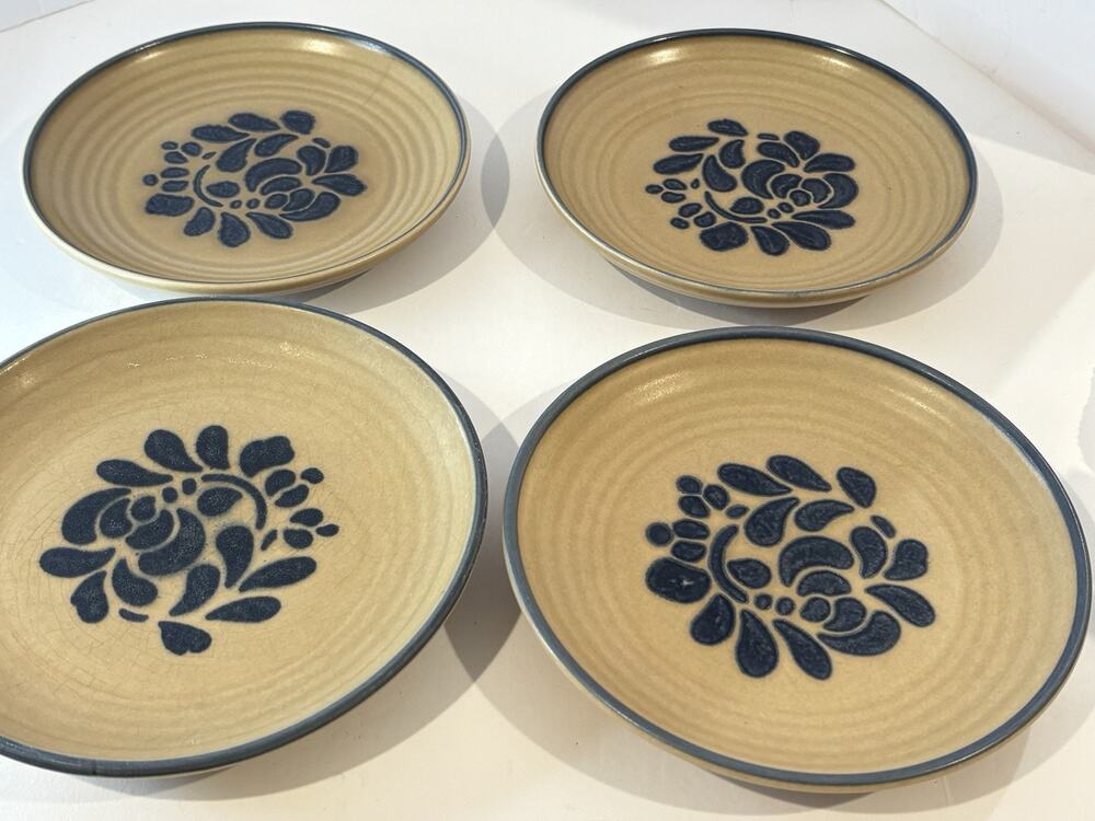 Pfaltzgraff Folk Art 7.25" Bread Salad Plates Set of 4 Vintage Blue Floral USA